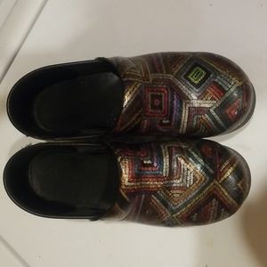 Dansko nursing shoes. Used but lots of life still. Some wear on inner areas.